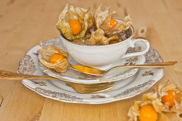 Physalis in Teetasse