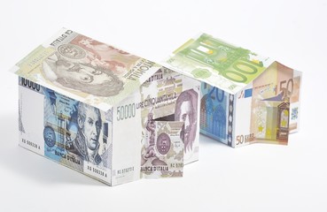Obraz na płótnie Canvas case con euro e lira