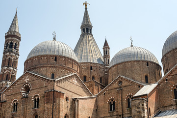 Fototapeta na wymiar Padwa (Veneto, Włochy), Sant'Antonio kościół