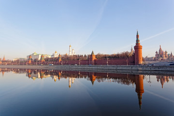 Obraz premium Russia, Moscow, type to Moscow Kremlin and river