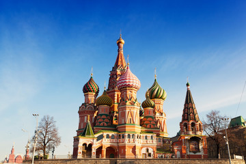 Fototapeta na wymiar St. Basil's Cathedral in Moscow 