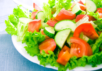 vegetable salad on plate