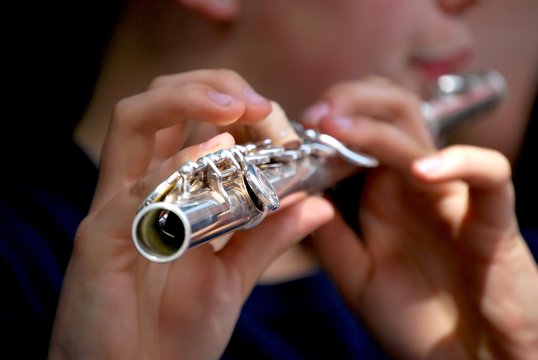Querfl&ouml;te spielen
