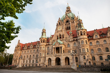 Fototapeta na wymiar Neues Rathaus (Nowy Ratusz) w Hanowerze