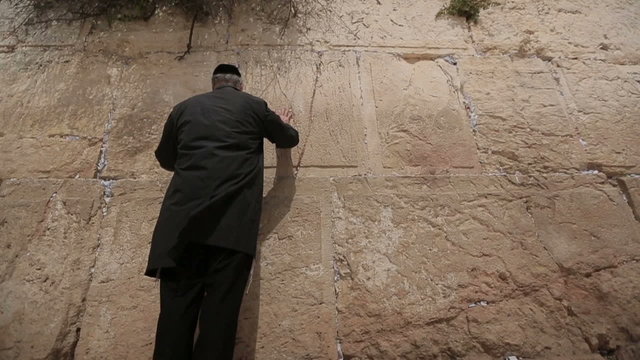 Wailing Wall praying man