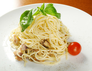 noodles tagliolini with seafood