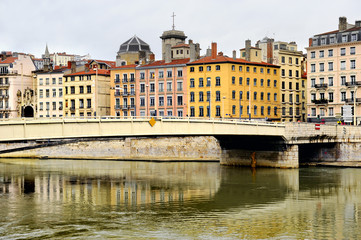 Fototapeta premium ponte in città (Lione)