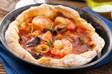 Flammkuchen mit Meeresfrüchten