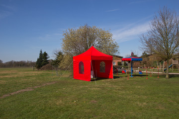 rotes Zelt