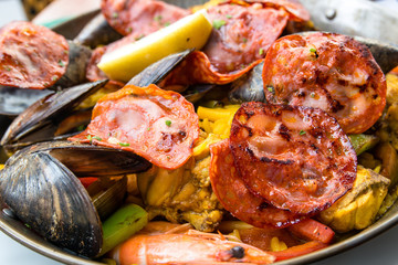 traditionnal spanish food paella