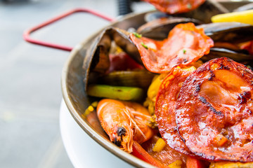 traditionnal spanish food paella