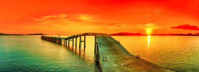 Photo sur Plexiglas Rouge Panorama du coucher de soleil