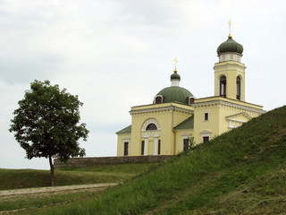 Hotyn, Hotyn Fortress, church