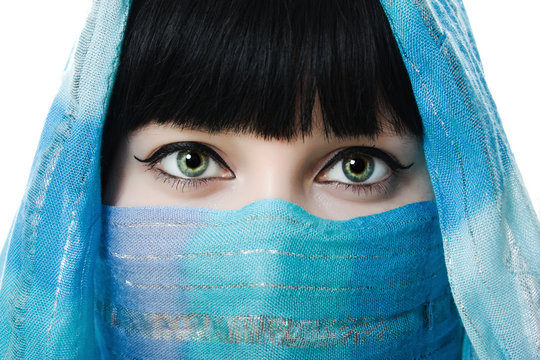 Close up picture of  woman wearing a veil