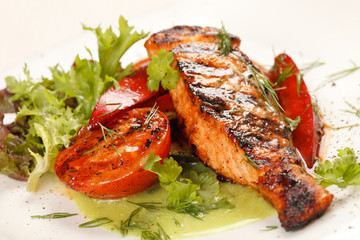 salmon steak with vegetables