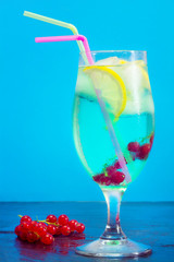 lemonade cocktail with redcurrant