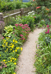 Romantischer Bauerngarten