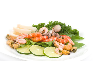 Raw cocktail of seafood with vegetables