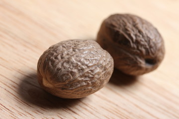 nutmeg nuts