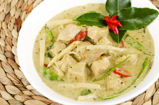 Kaeng Khiao Wan Kai - Thai Green Chicken Curry