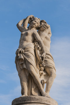 Statue des Trois Grâces, déesses emblématiques de Montpellier