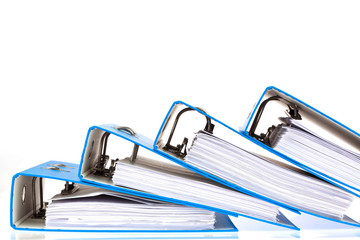 Akten Ordner mit Schriftstücken und Dokumenten