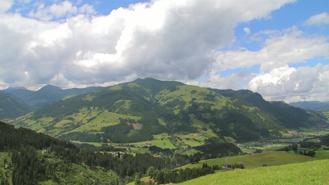 Alpen Zeitraffer Berge und Wolken 2