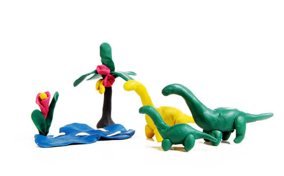 Diplodocus Family goes to pond: funny kids plasticine craft