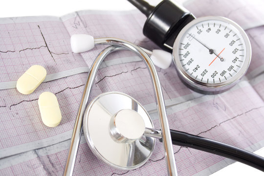 Stethoscope on a real EKG