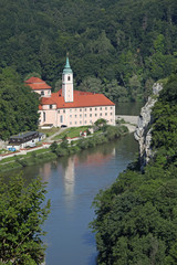 Fototapeta na wymiar Przełom Dunaju, zamek, klasztor świat