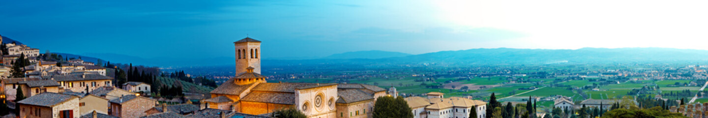 Panoramic View of Assisi Italy - obrazy, fototapety, plakaty