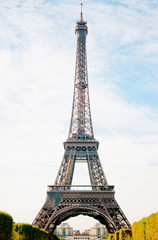Fototapeta na wymiar Paryż, piękne Eiffel Tower