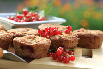 Muffins mit Johannisbeeren