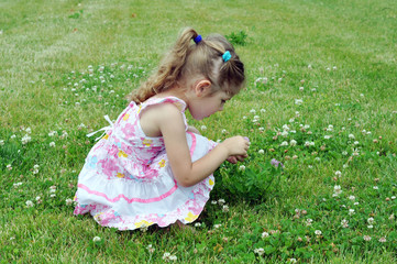 Fototapeta premium Baby and Flower