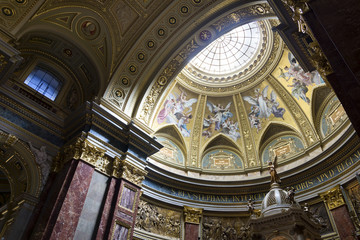 Fototapeta na wymiar St. Stephen's Basilica, interior panorama