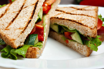 hamburger with vegetables