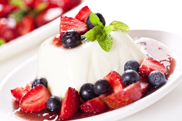 Panna Cotta And Strawberries