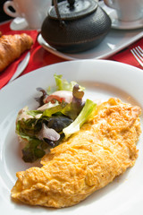 omelet with ham