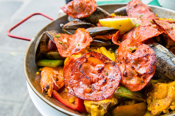 traditionnal spanish food paella.
