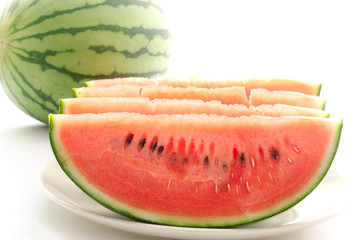 カットしたスイカ