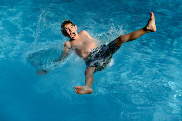 Schrei beim Wassersprung
