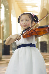 violin girl