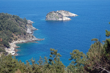 Fototapeta na wymiar Small rocky island