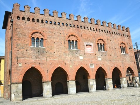 cremona - palazzo cittanova