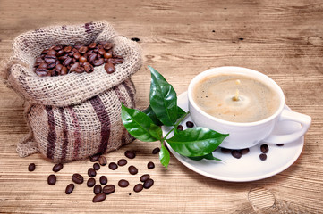 Kaffee mit Tropfen