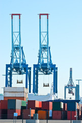 Port. Container.