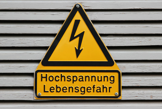 Hochspannung - Schild