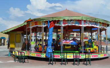 man&egrave;ge enfantin