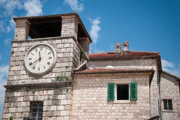 Fototapeta na wymiar clock tower in europe