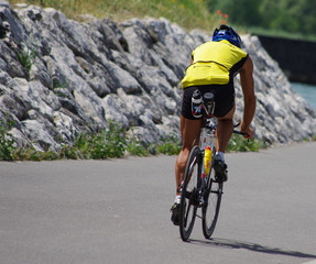 Fototapeta na wymiar cyclisme - piste cyclable